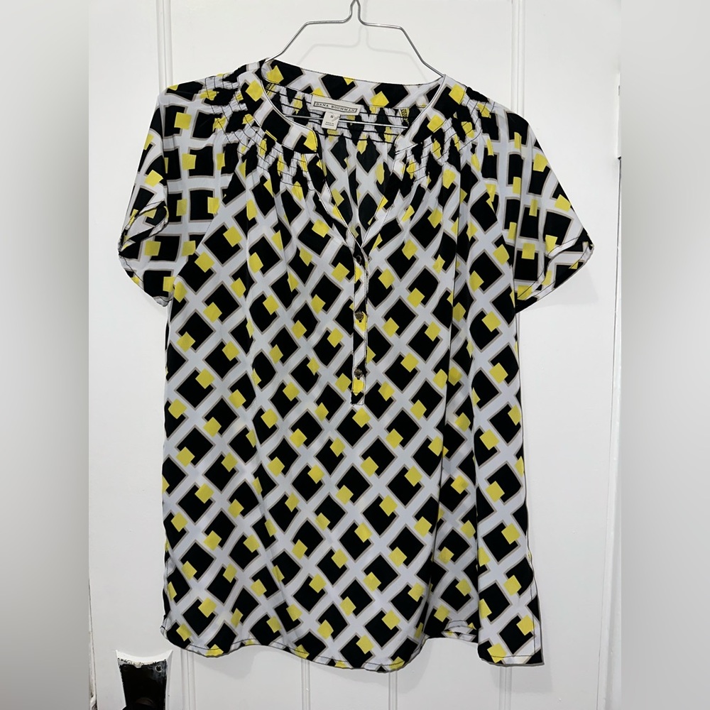 Dana Buchman, small, yellow and black